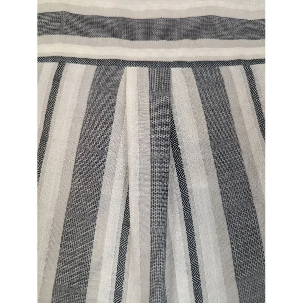 BCBGeneration NWT Grey & White Dress Size‎ 2